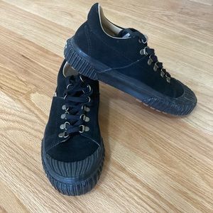 Vans Sneaker Anaheim.  Womens 7.0.  Similiar to destruct style.